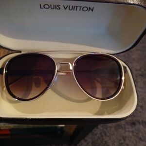 Louis Vuitton Aviator Sunglasses - Gold and Brown
